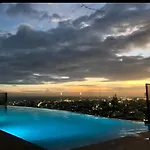 Modern Condo With Stunning Views